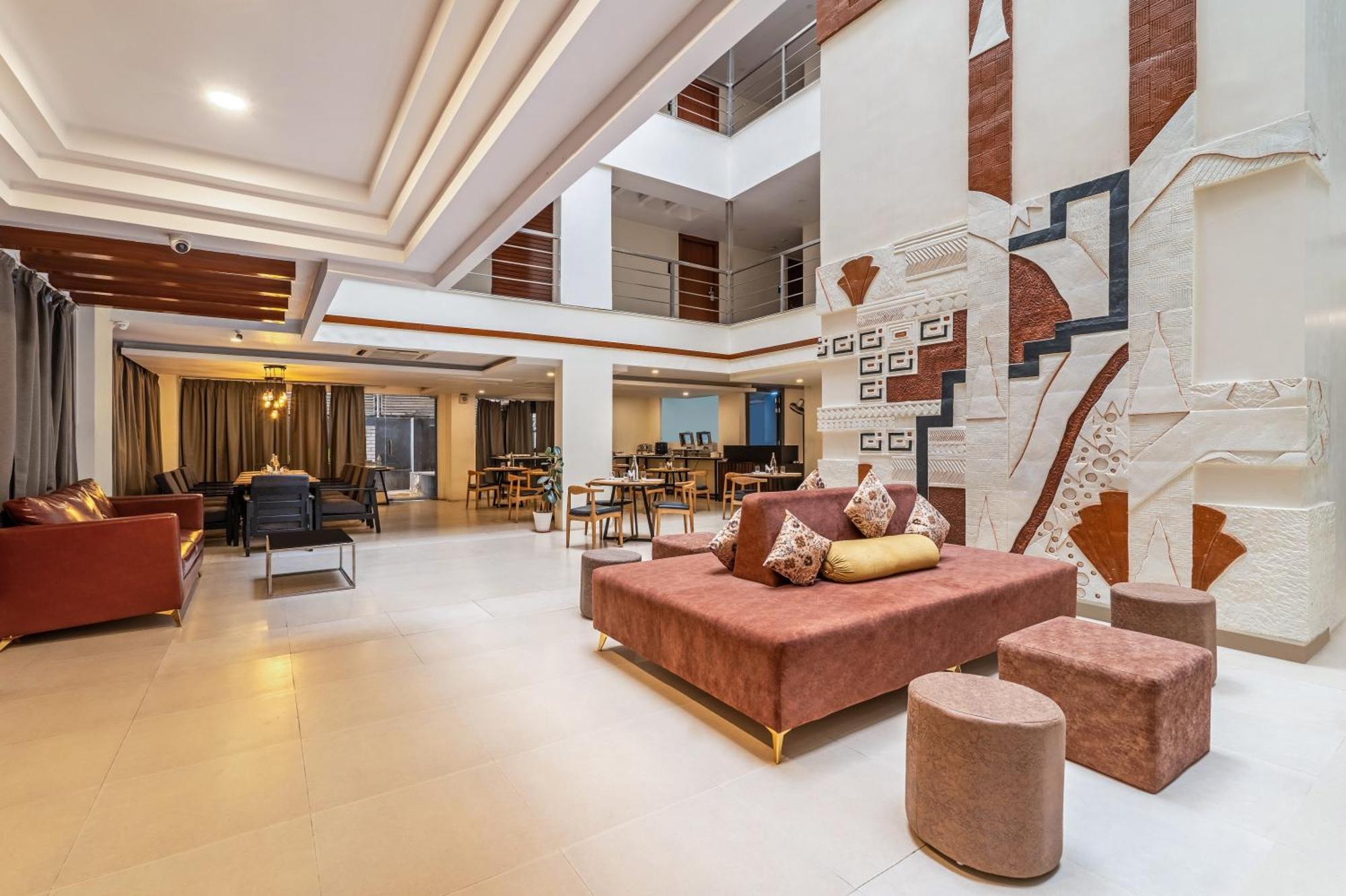 Monday Hotels Hitec City Hyderabad Eksteriør bilde